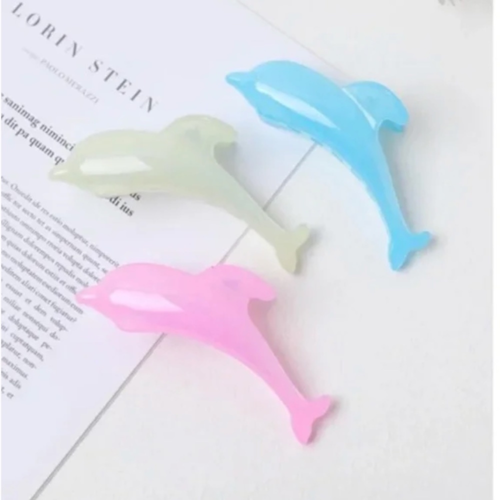 ❤️ FREE Dolphin Sea Animal Chic Glam Hipster Trendy Modern Hip Claw Clips Set